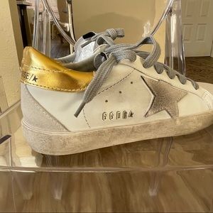 Golden Goose (look alike)Women's White and Gold Star Sneakers
